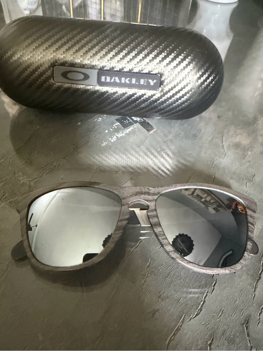 Oakley Frogskin Mix wood grain sunglasses; replaced polarized lenses w/ lenses - Picture 3 of 5